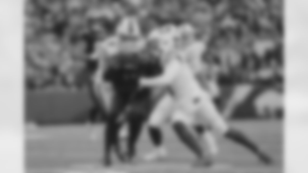 Buffalo Bills vs Tampa Bay Buccaneers, Regular Season, November 18, 2025 at Highmark Stadium.