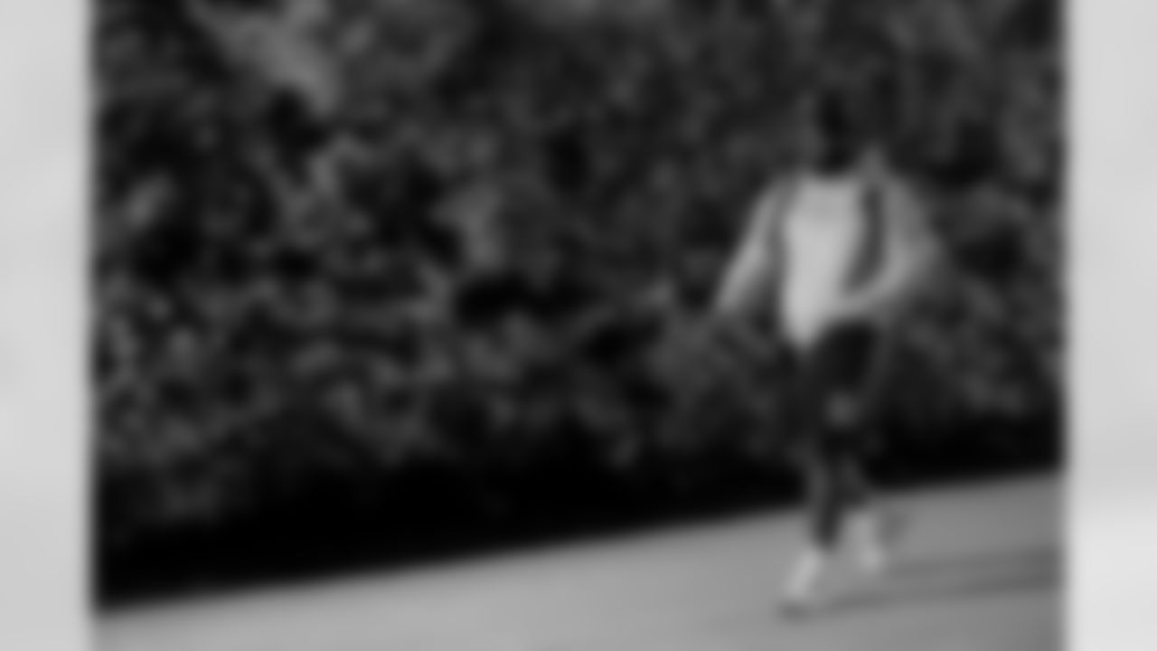 Sedrick Van Pran-Granger (62). Buffalo Bills vs Miami Dolphins, Regular Season, September 18, 2025 at Highmark Stadium.