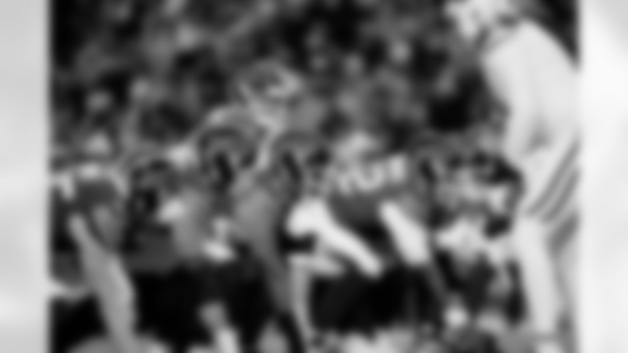 Buffalo Bills vs New York Jets, Regular Season, January 04, 2026 at Highmark Stadium.