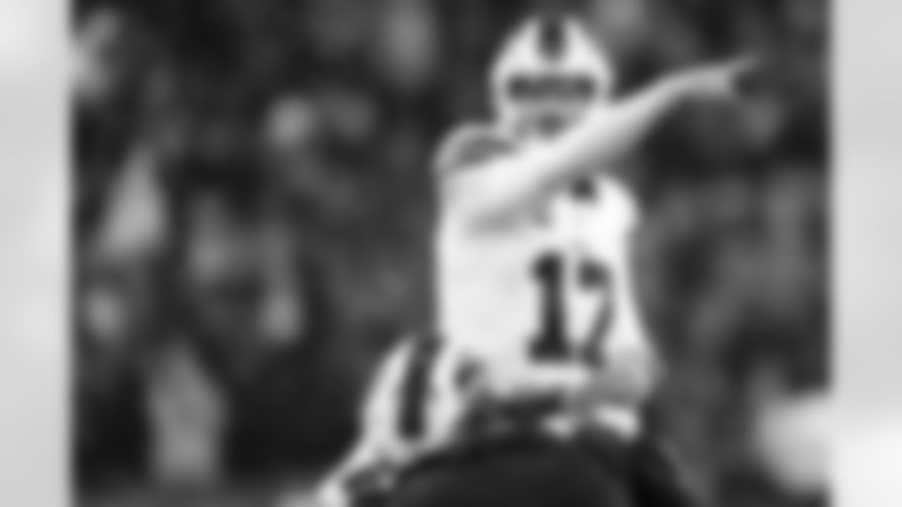 New England Patriots vs Buffalo Bills, Regular Season, December 14, 2025 at Gillette Stadium.