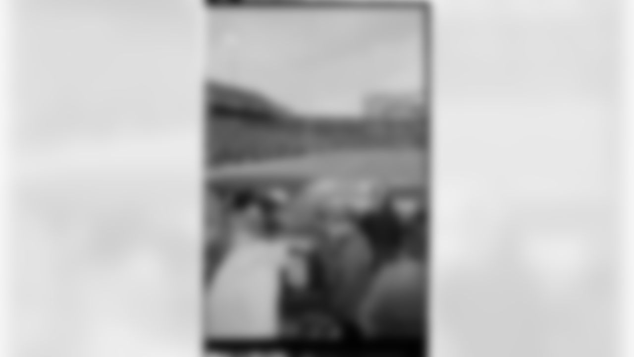 Buffalo Bills vs Tampa Bay Buccaneers, Regular Season, November 17, 2025 at Highmark Stadium.