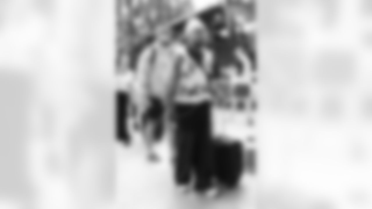 Miami Dolphins vs Buffalo Bills, Regular Season, November 09, 2025 at Hard Rock Stadium.