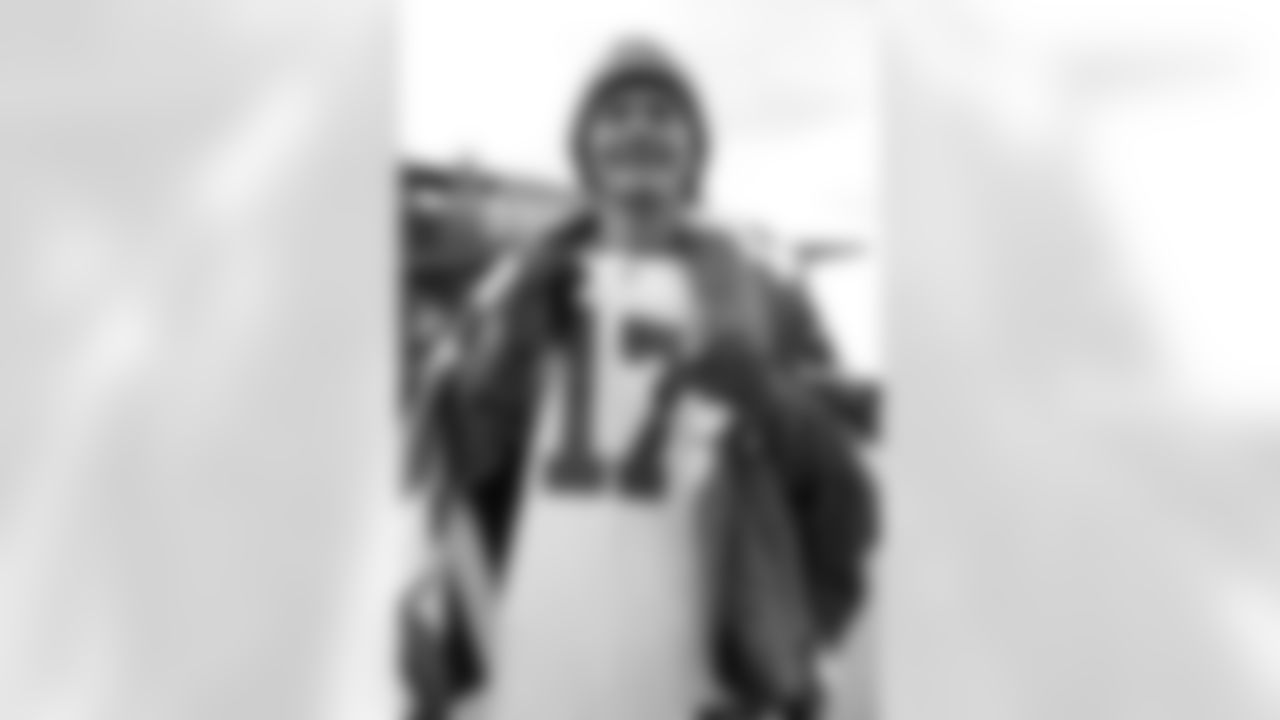 Buffalo Bills vs Tampa Bay Buccaneers, Regular Season, November 16, 2025 at Highmark Stadium.