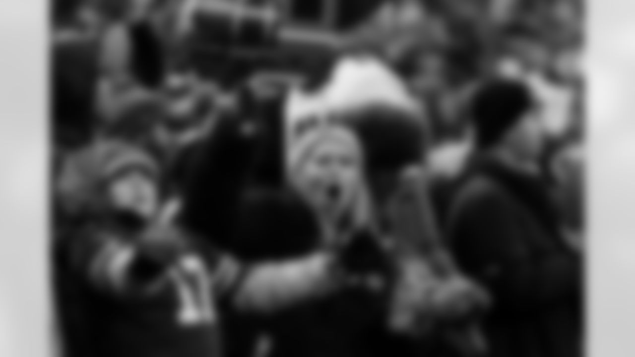 Buffalo Bills vs Tampa Bay Buccaneers, Regular Season, November 16, 2025 at Highmark Stadium.