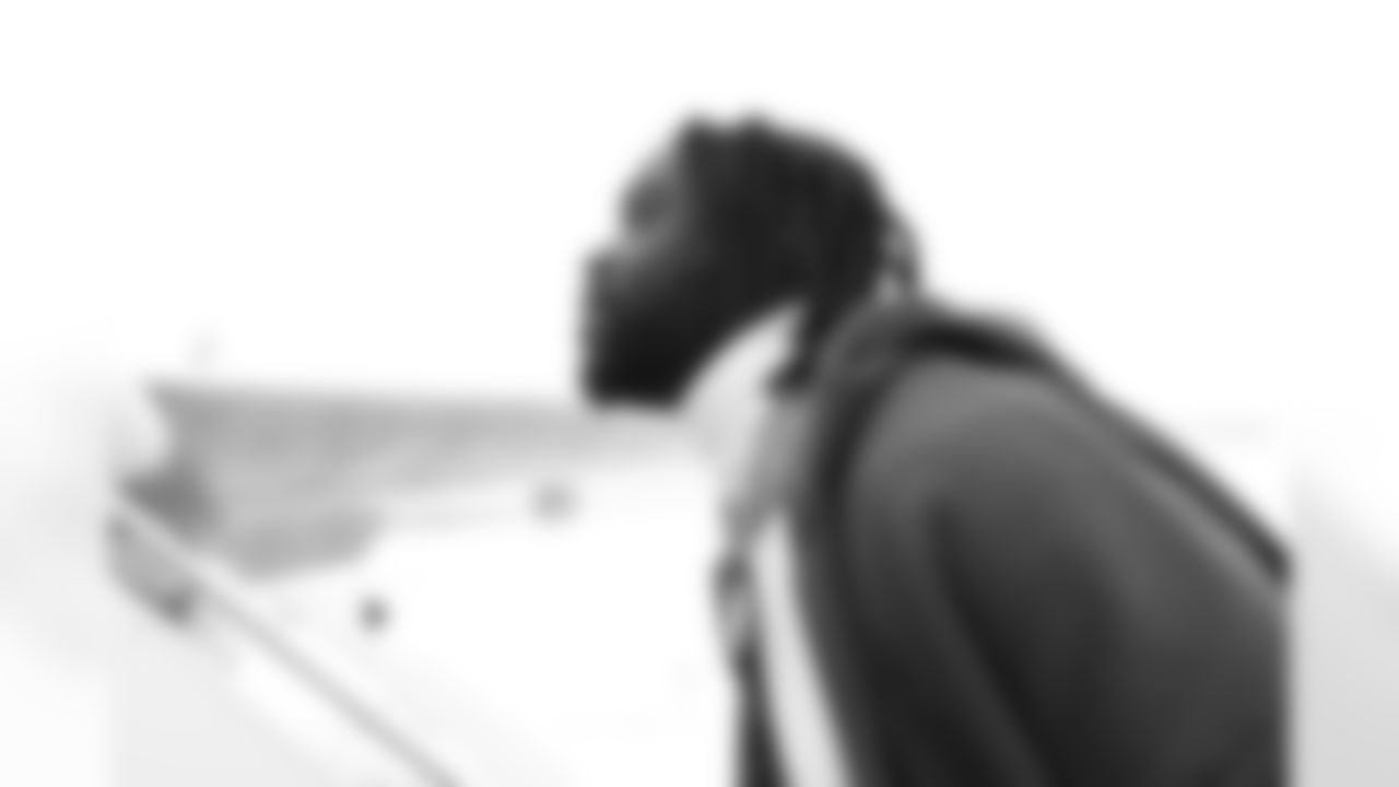 Shaq Lawson (59). Buffalo Bills travel to Foxborough, December 13, 2025 at Buffalo Niagara International Airport.