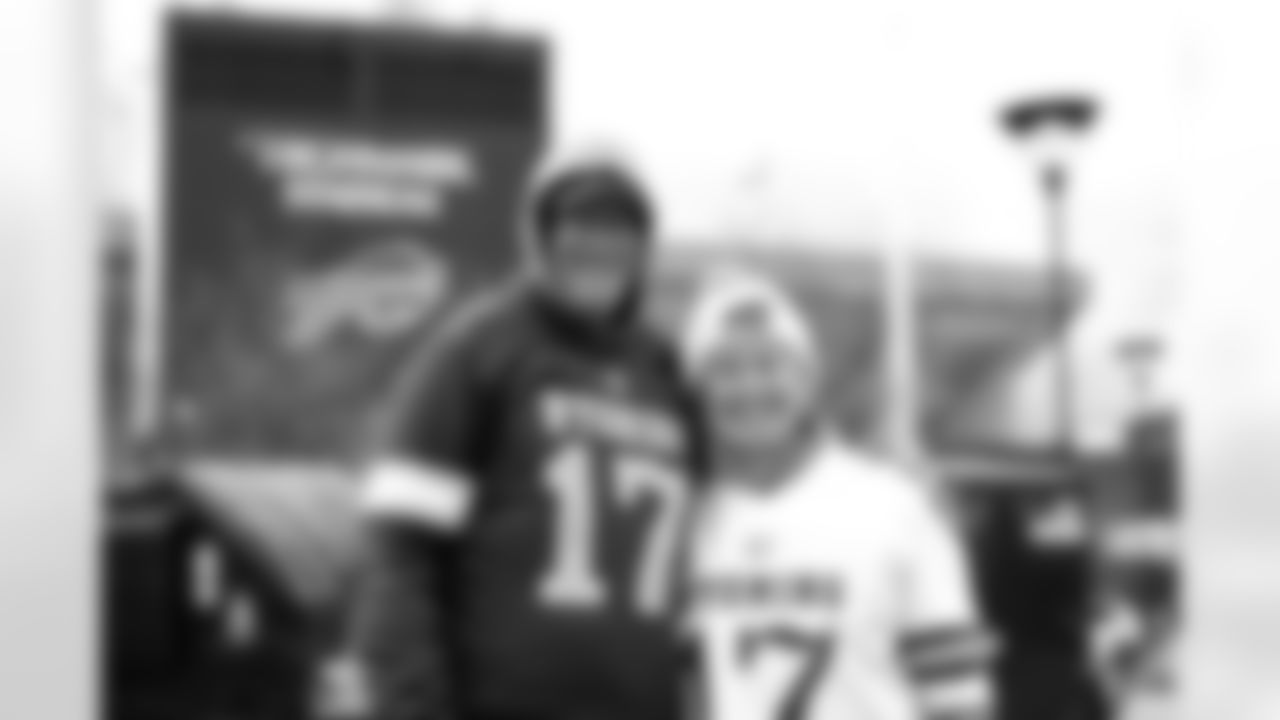 Buffalo Bills vs Tampa Bay Buccaneers, Regular Season, November 16, 2025 at Highmark Stadium.