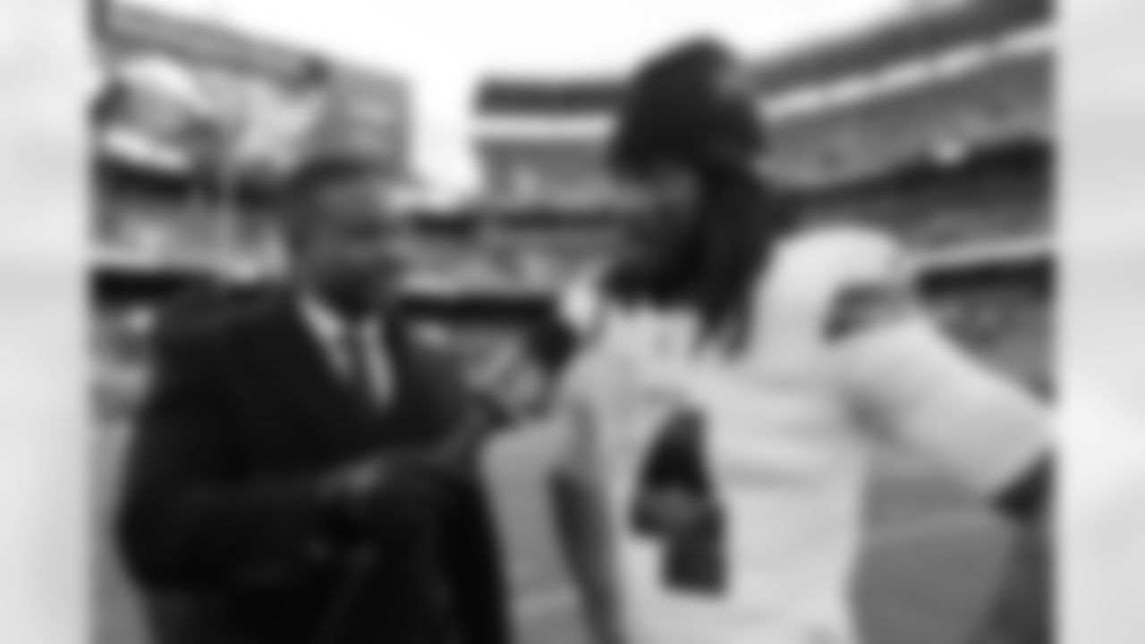 Cleveland Browns vs Buffalo Bills, Regular Season, December 21, 2025 at Huntington Bank Field.