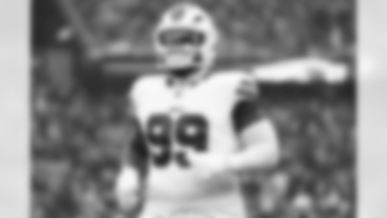 New England Patriots vs Buffalo Bills, Regular Season, December 14, 2025 at Gillette Stadium.