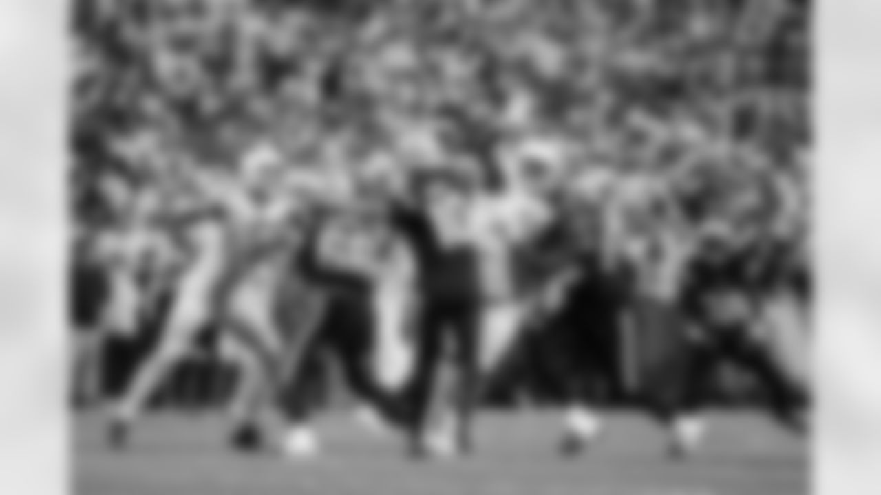 Buffalo Bills vs New England Patriots, Regular Season, October 05, 2025 at Highmark Stadium.