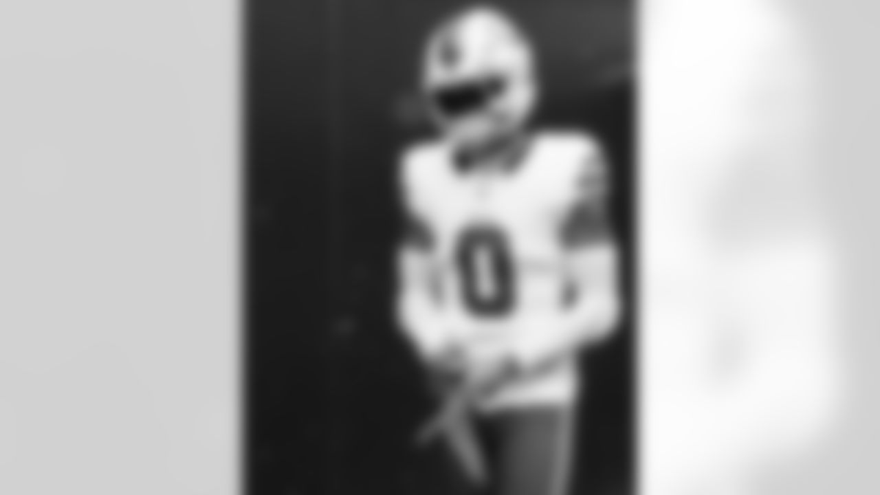 New England Patriots vs Buffalo Bills, Regular Season, December 14, 2025 at Gillette Stadium.