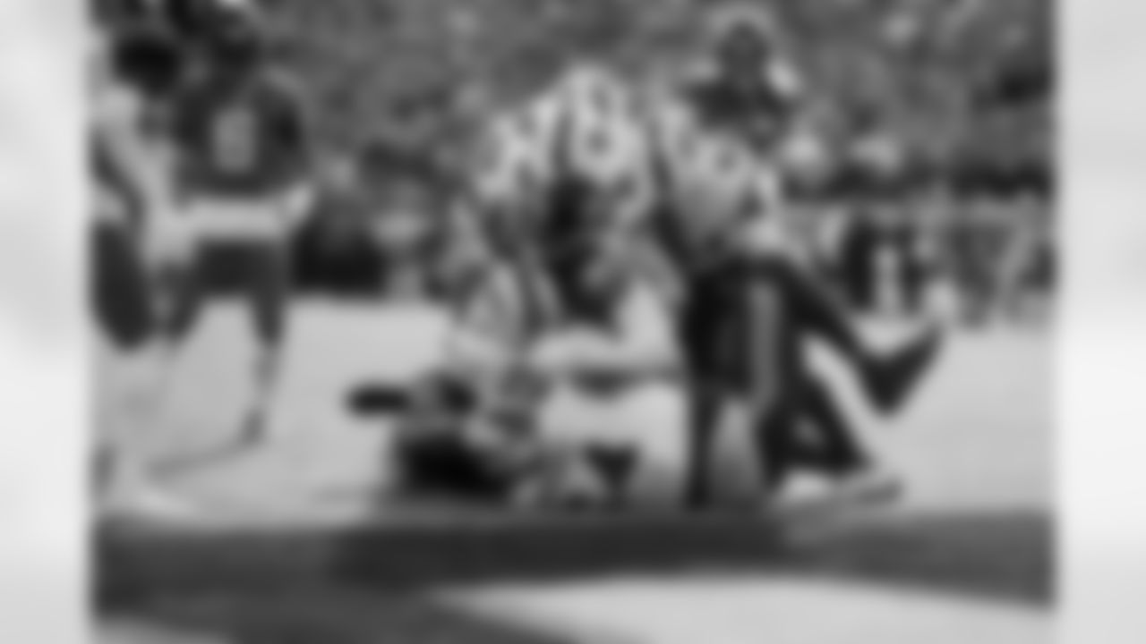 Josh Allen (17), Dawson Knox (88), O'Cyrus Torrence (64). Buffalo Bills vs Jacksonville Jaguars, Wild Card Weekend, January 11, 2026 at EverBank Stadium.