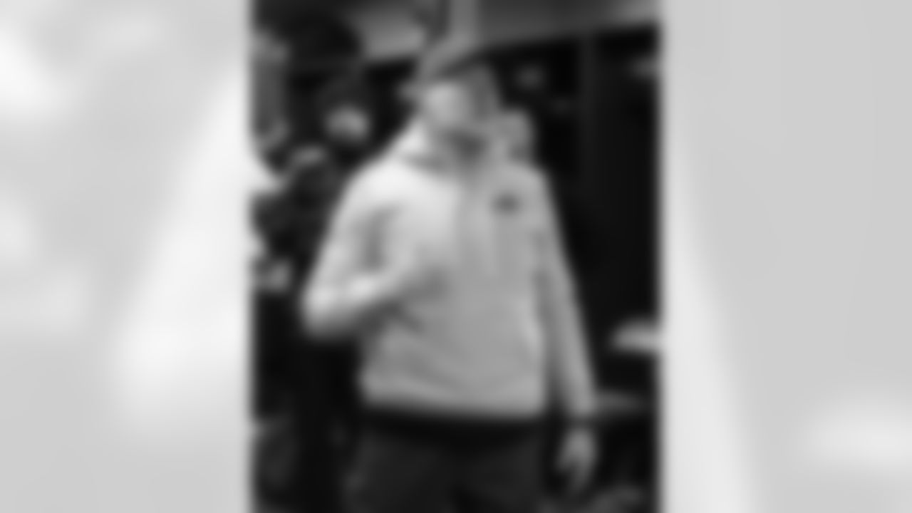 New England Patriots vs Buffalo Bills, Regular Season, December 14, 2025 at Gillette Stadium.