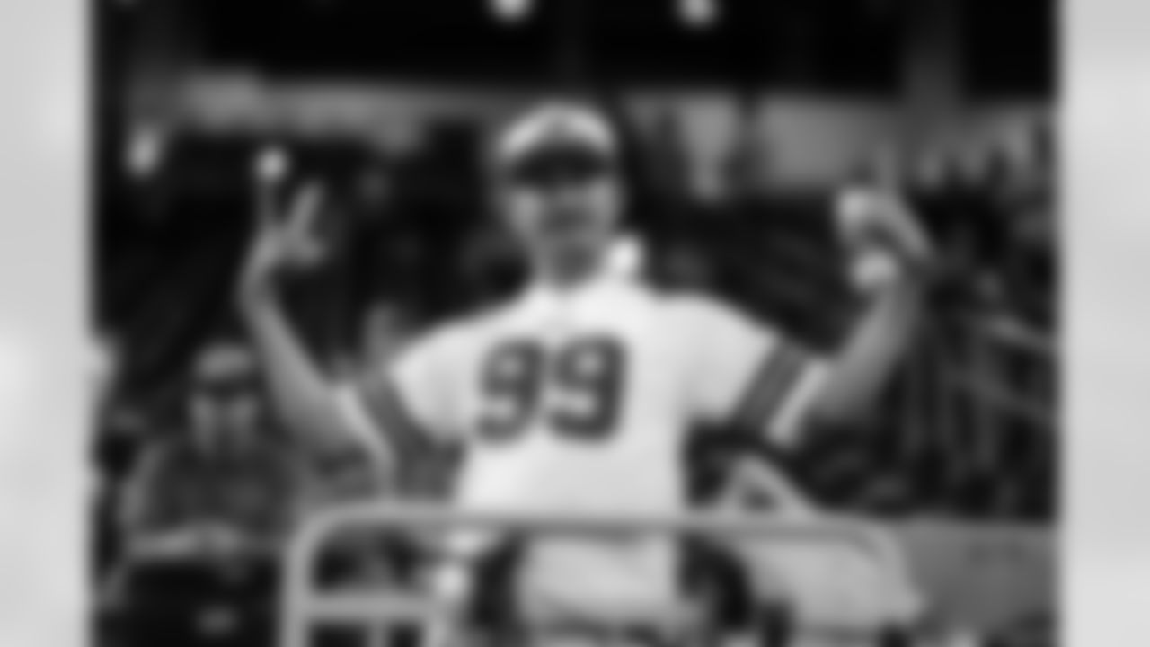 Houston Texans vs Buffalo Bills, Regular Season, November 20, 2025 at NRG Stadium.