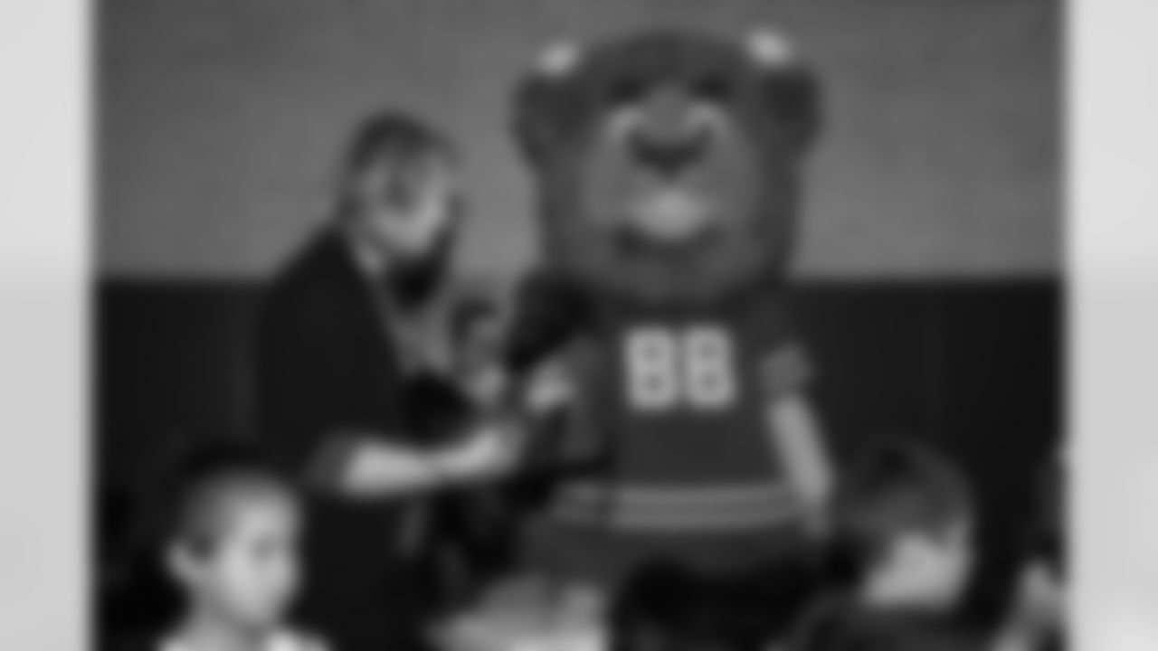 Huddle for Hunger Community Visit, October 16, 2025 at Arthur O. Eve, Buffalo Public School #61.