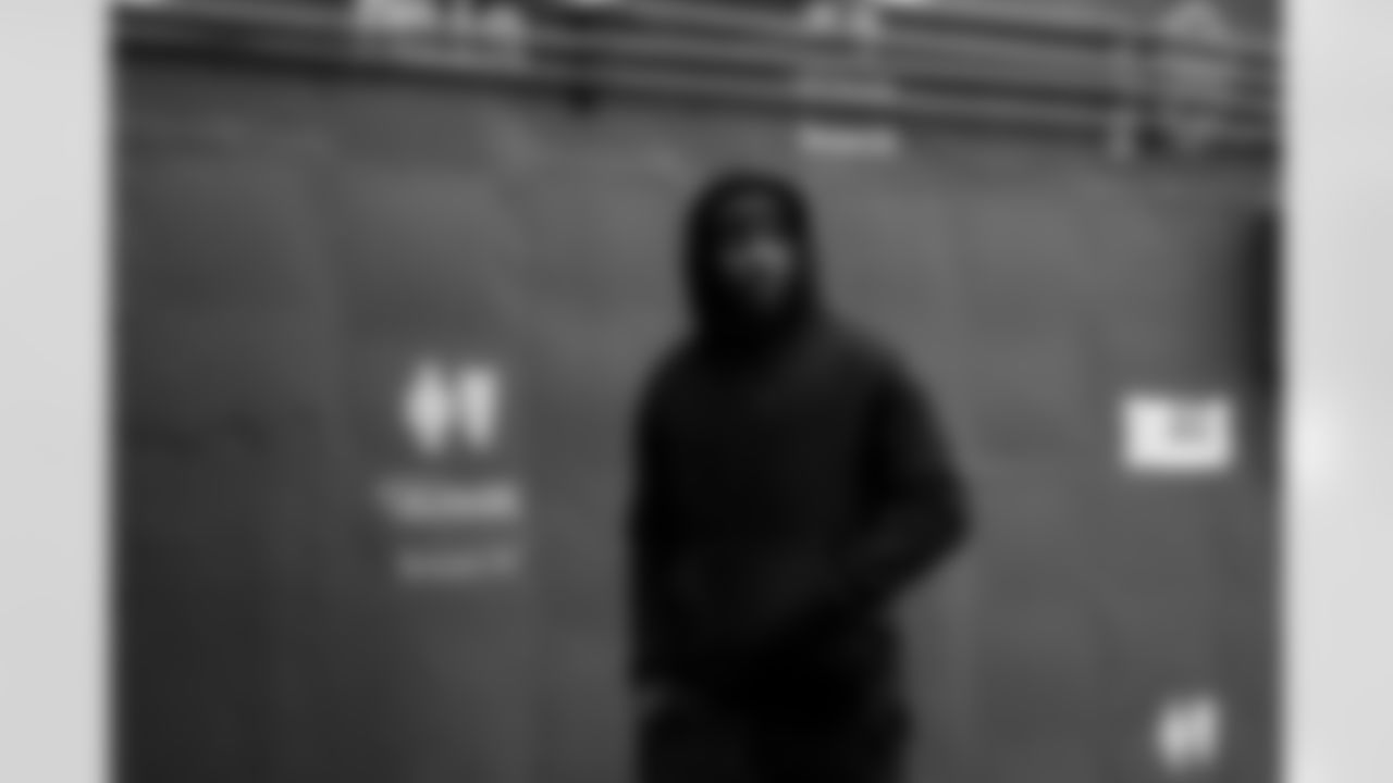 Buffalo Bills vs Philadelphia Eagles, Regular Season, December 28, 2025 at Highmark Stadium.