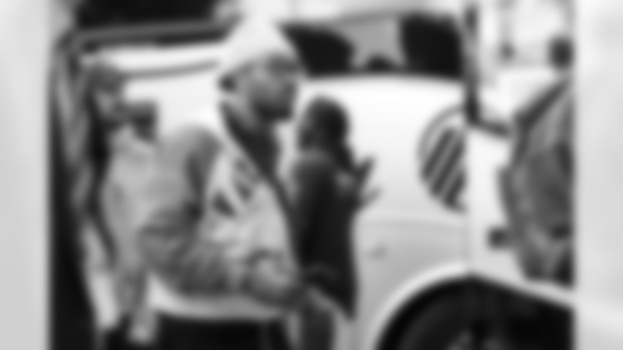 Miami Dolphins vs Buffalo Bills, Regular Season, November 09, 2025 at Hard Rock Stadium.