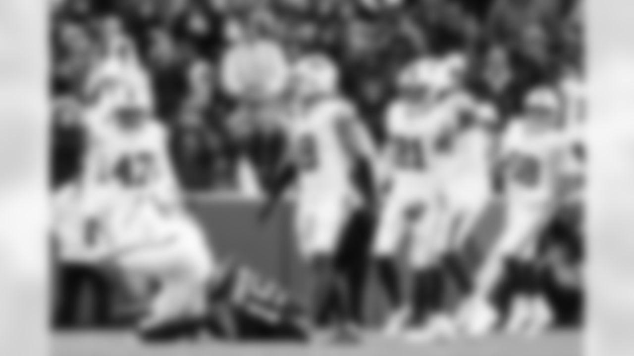 Buffalo Bills vs Tampa Bay Buccaneers, Regular Season, November 16, 2025 at Highmark Stadium.