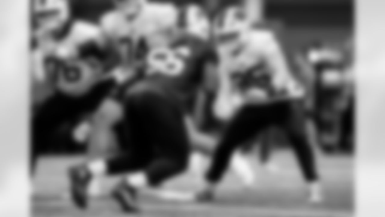 Jackson Hawes (85). Buffalo Bills Week 16 Practice, December 18, 2025 at Buffalo Bills Training Center.