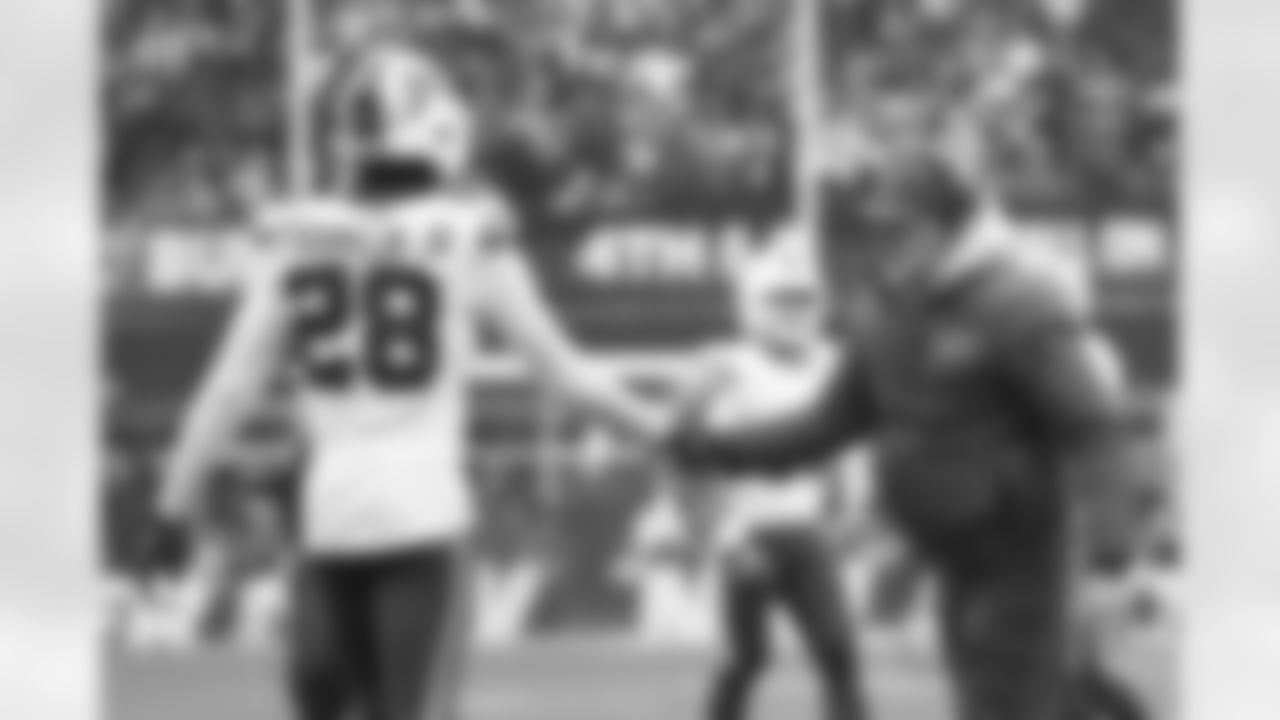 New England Patriots vs Buffalo Bills, Regular Season, December 14, 2025 at Gillette Stadium.