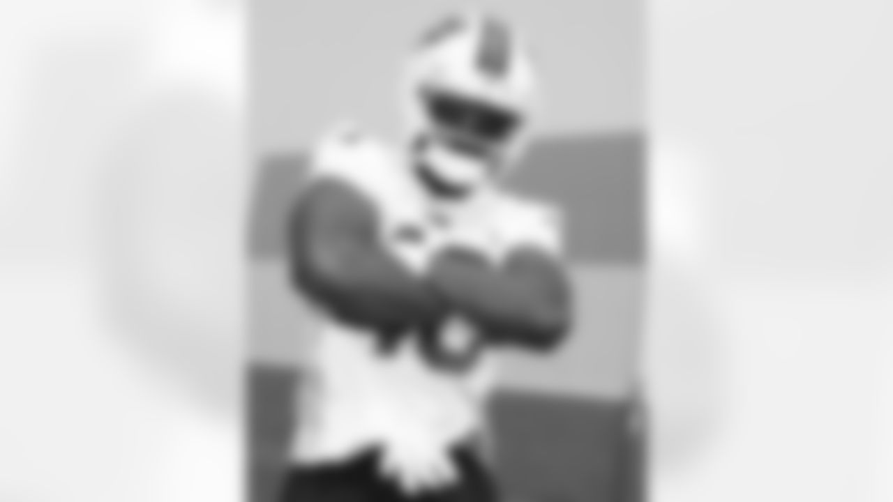 Edefuan Ulofoshio (48). Buffalo Bills OTA workouts, June 03, 2025 at the Buffalo Bills Training Center.