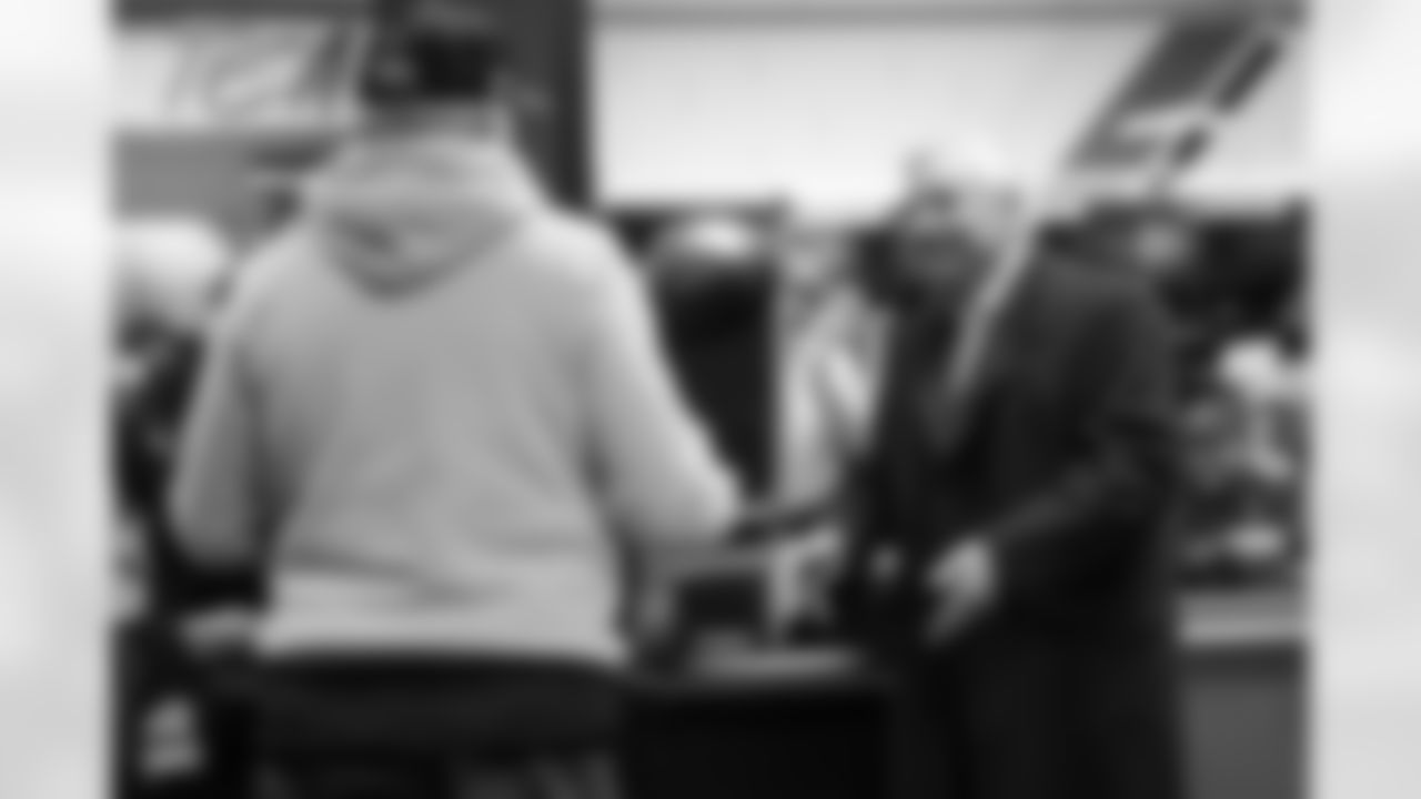 Buffalo Bills vs Tampa Bay Buccaneers, Regular Season, November 16, 2025 at Highmark Stadium.