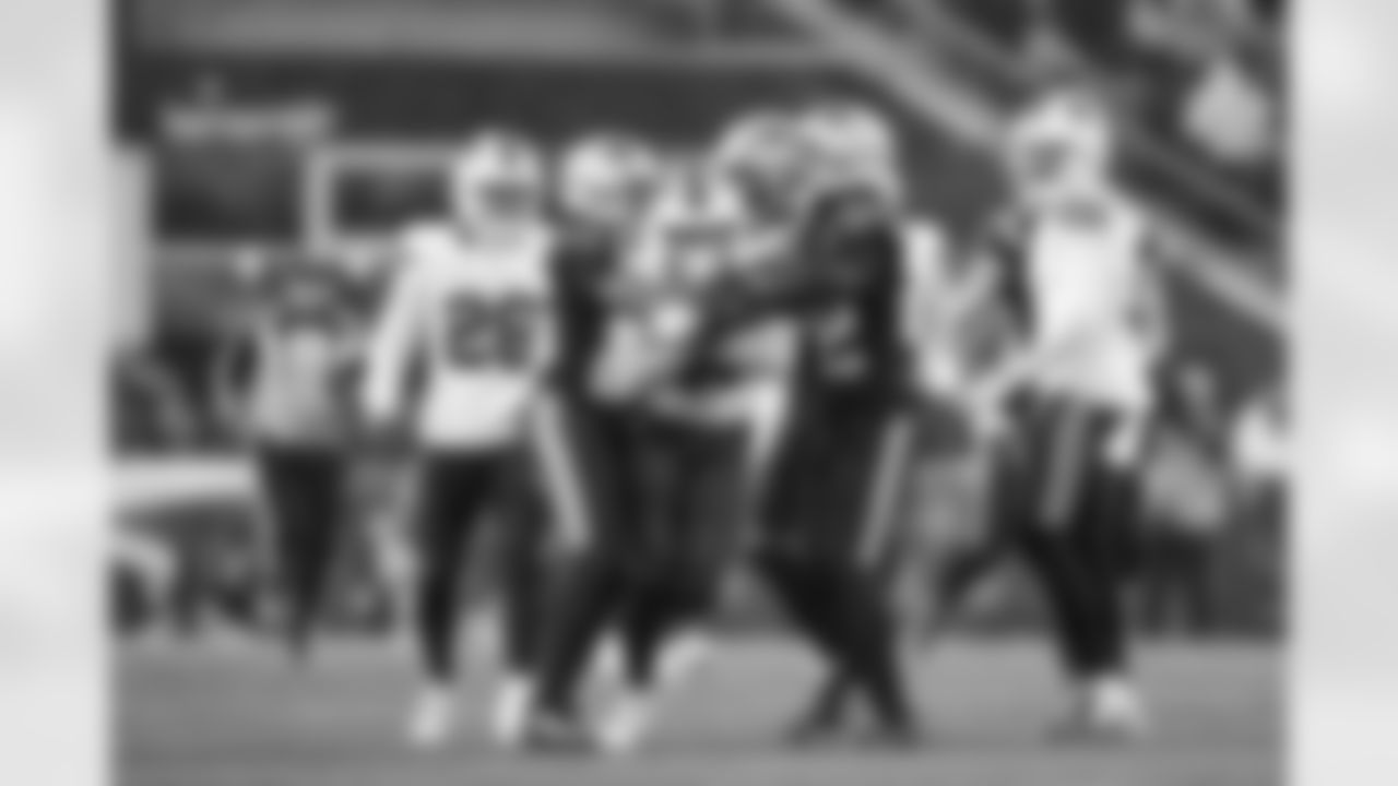 New England Patriots vs Buffalo Bills, Regular Season, December 14, 2025 at Gillette Stadium.