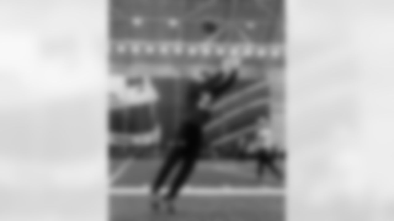 Jordan Poyer (21). Buffalo Bills Week 16 Practice, December 18, 2025 at Buffalo Bills Training Center.