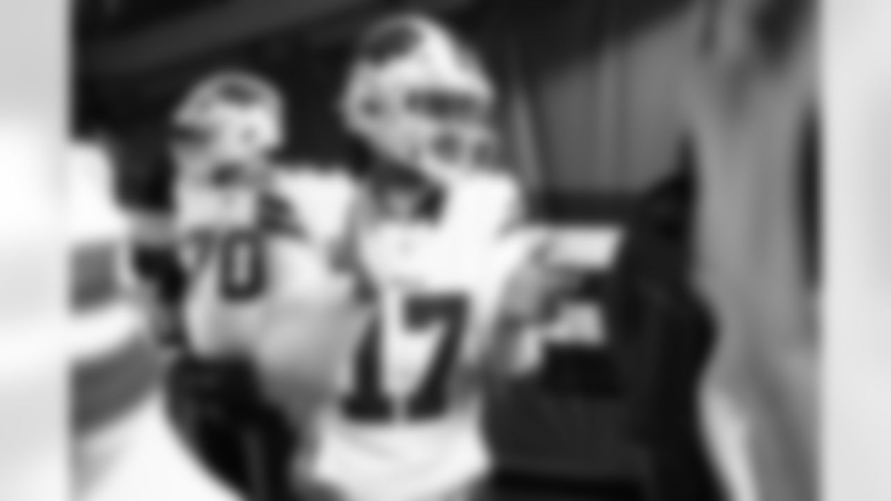 Cleveland Browns vs Buffalo Bills, Regular Season, December 21, 2025 at Huntington Bank Field.