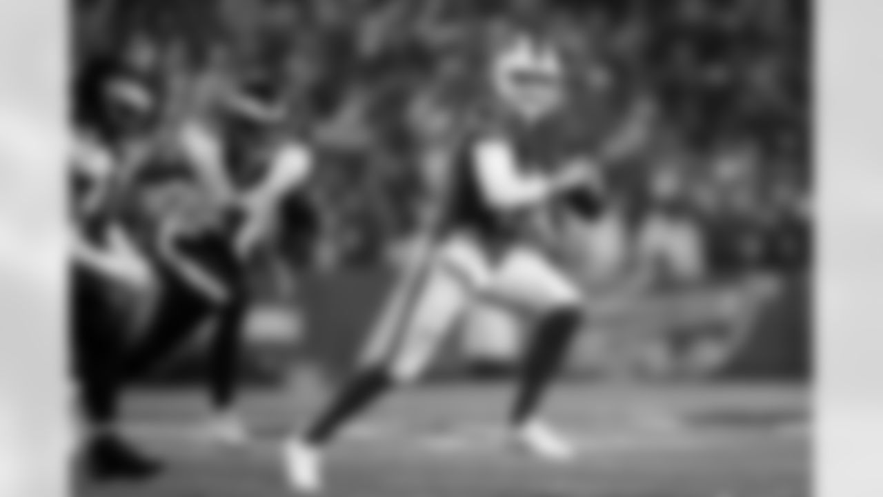 Buffalo Bills vs Philadelphia Eagles, Regular Season, December 28, 2025 at Highmark Stadium.