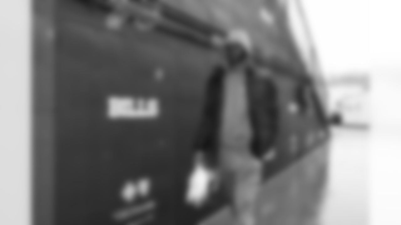 Buffalo Bills vs Philadelphia Eagles, Regular Season, December 28, 2025 at Highmark Stadium.