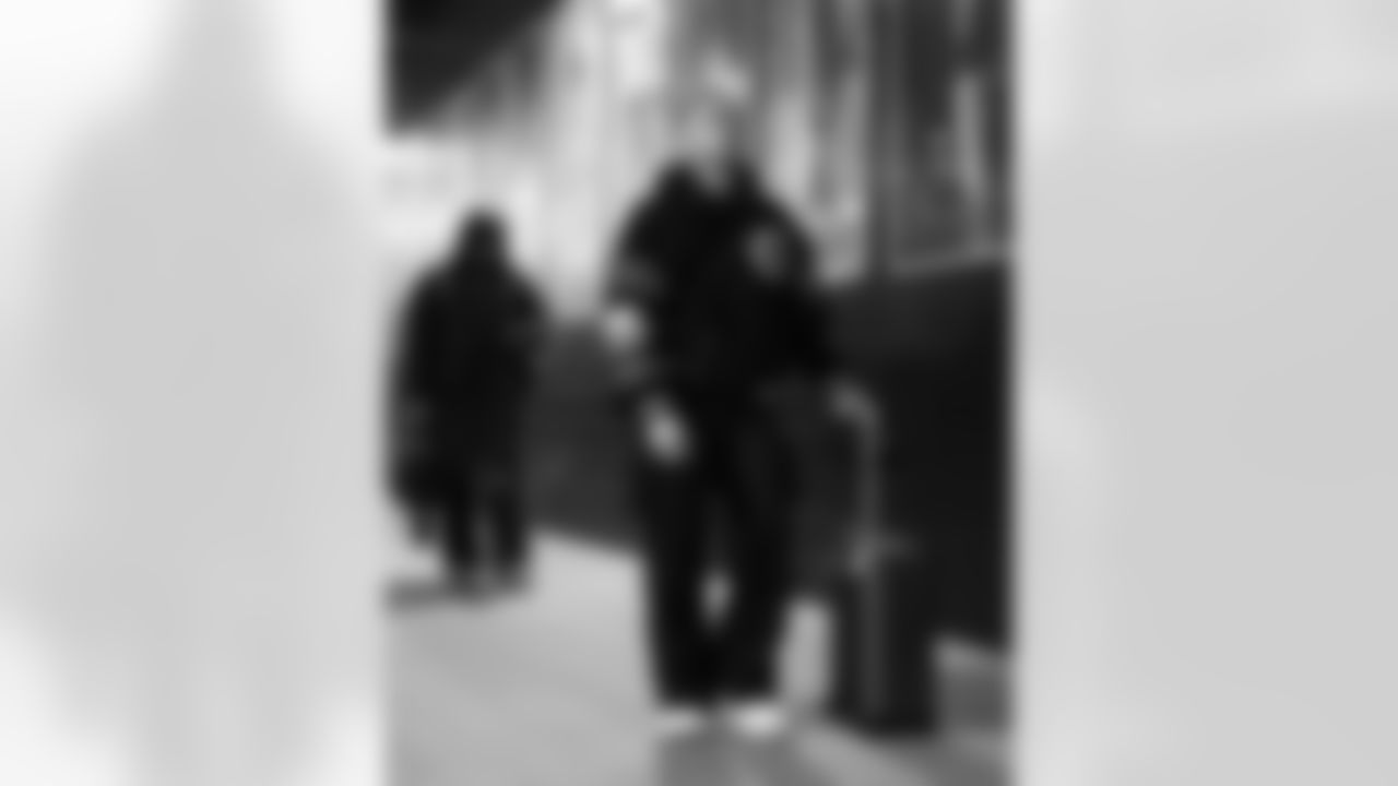 New England Patriots vs Buffalo Bills, Regular Season, December 14, 2025 at Gillette Stadium.