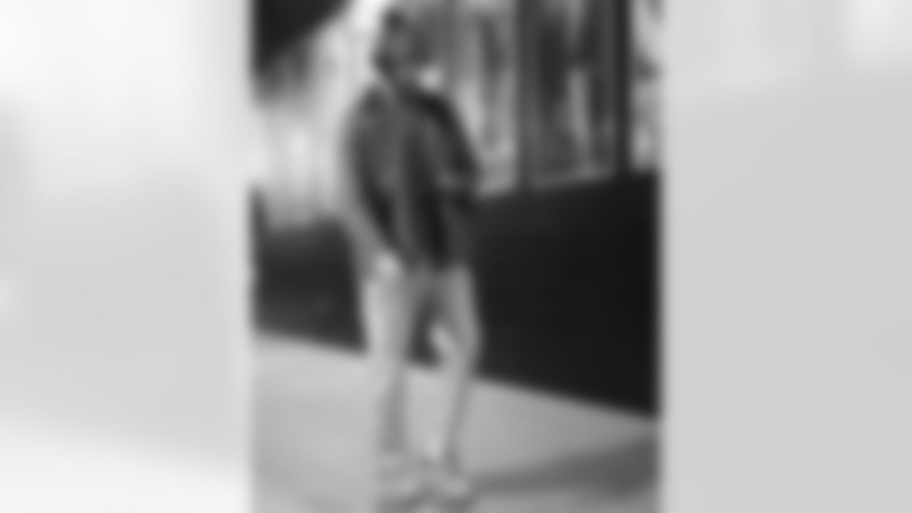 New England Patriots vs Buffalo Bills, Regular Season, December 14, 2025 at Gillette Stadium.