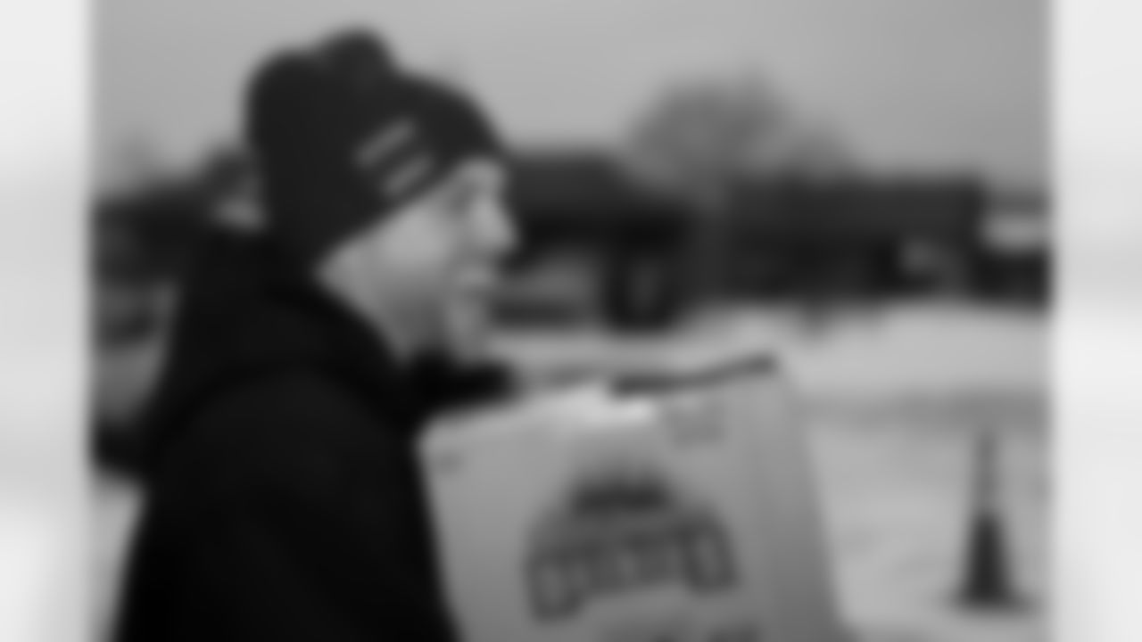 Dion's Dreamers Food Giveaway, December 09, 2025 at the Salvation Army.