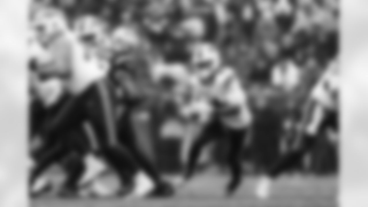 New England Patriots vs Buffalo Bills, Regular Season, December 14, 2025 at Gillette Stadium.