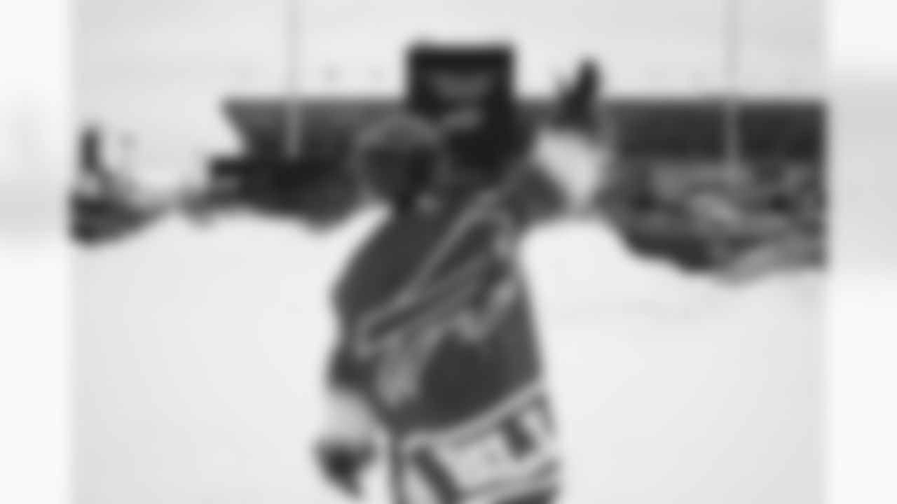 Buffalo Bills vs New York Jets, Regular Season, January 04, 2026 at Highmark Stadium.