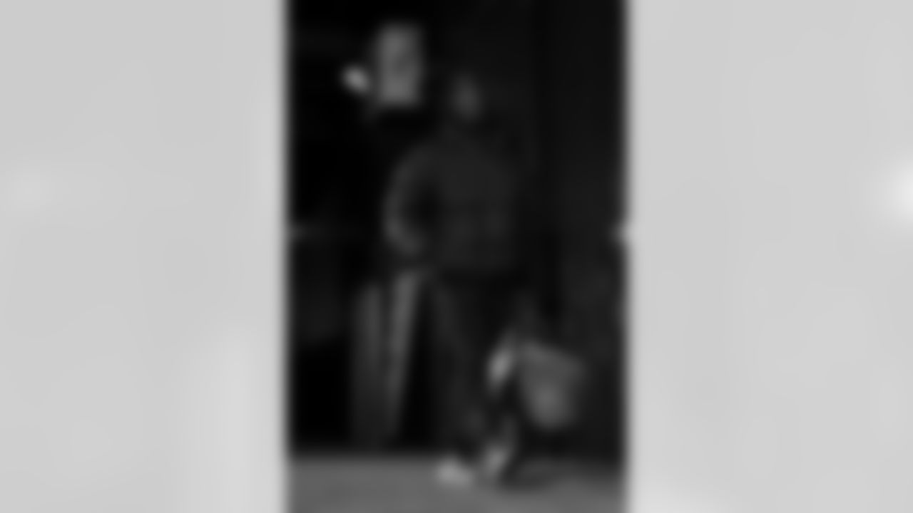 New England Patriots vs Buffalo Bills, Regular Season, December 14, 2025 at Gillette Stadium.