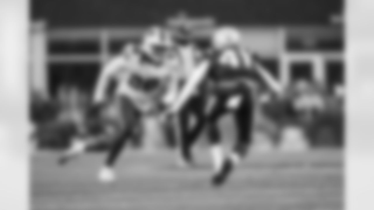 New England Patriots vs Buffalo Bills, Regular Season, December 14, 2025 at Gillette Stadium.