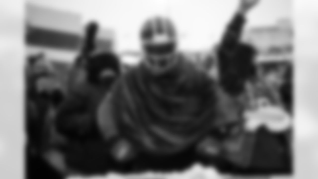 Buffalo Bills vs New York Jets, Regular Season, January 04, 2026 at Highmark Stadium.