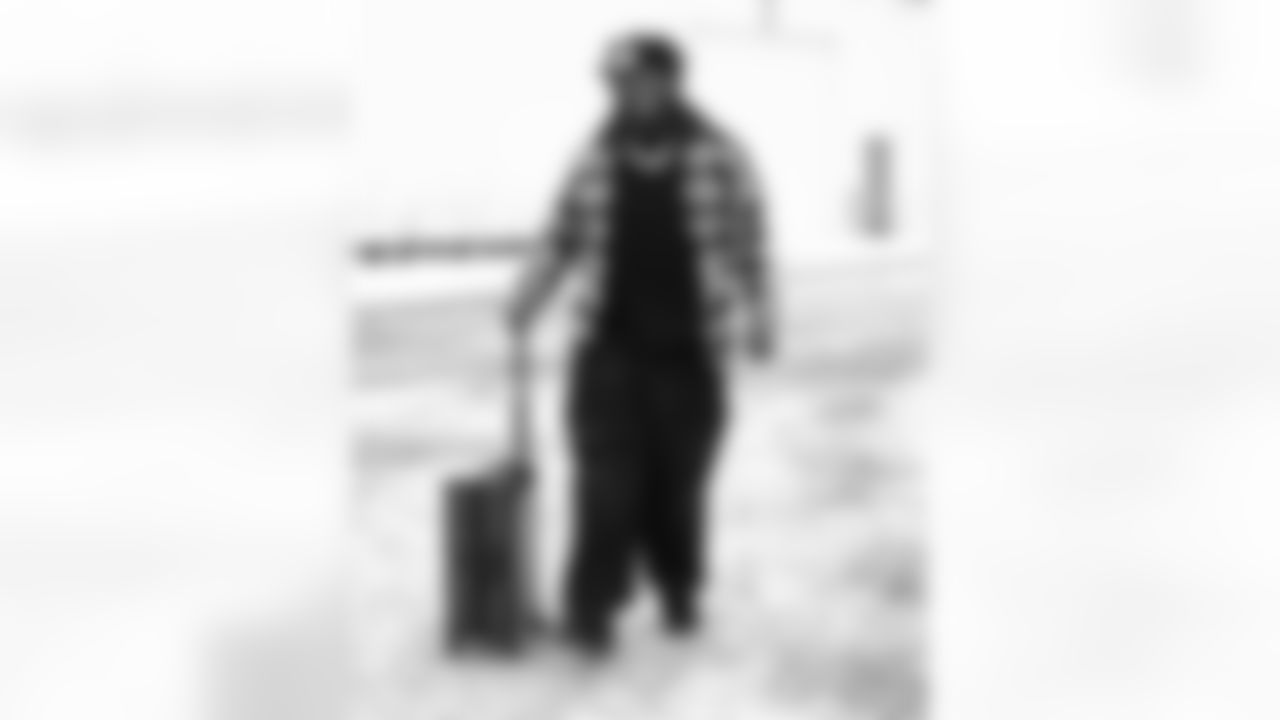 Larry Ogunjobi (99). Buffalo Bills travel to Foxborough, December 13, 2025 at Buffalo Niagara International Airport.