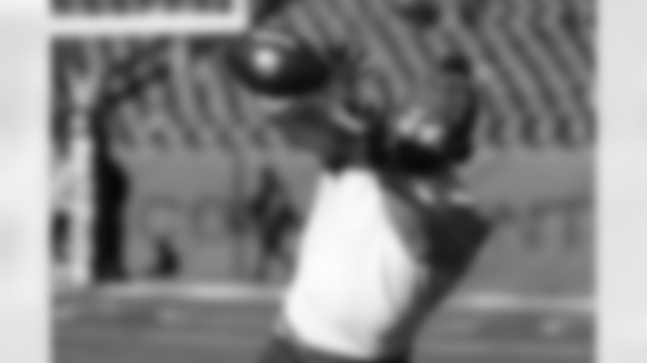 Buffalo Bills vs Denver Broncos, Divisional Game, January 17, 2026 at Empower Field at Mile High.