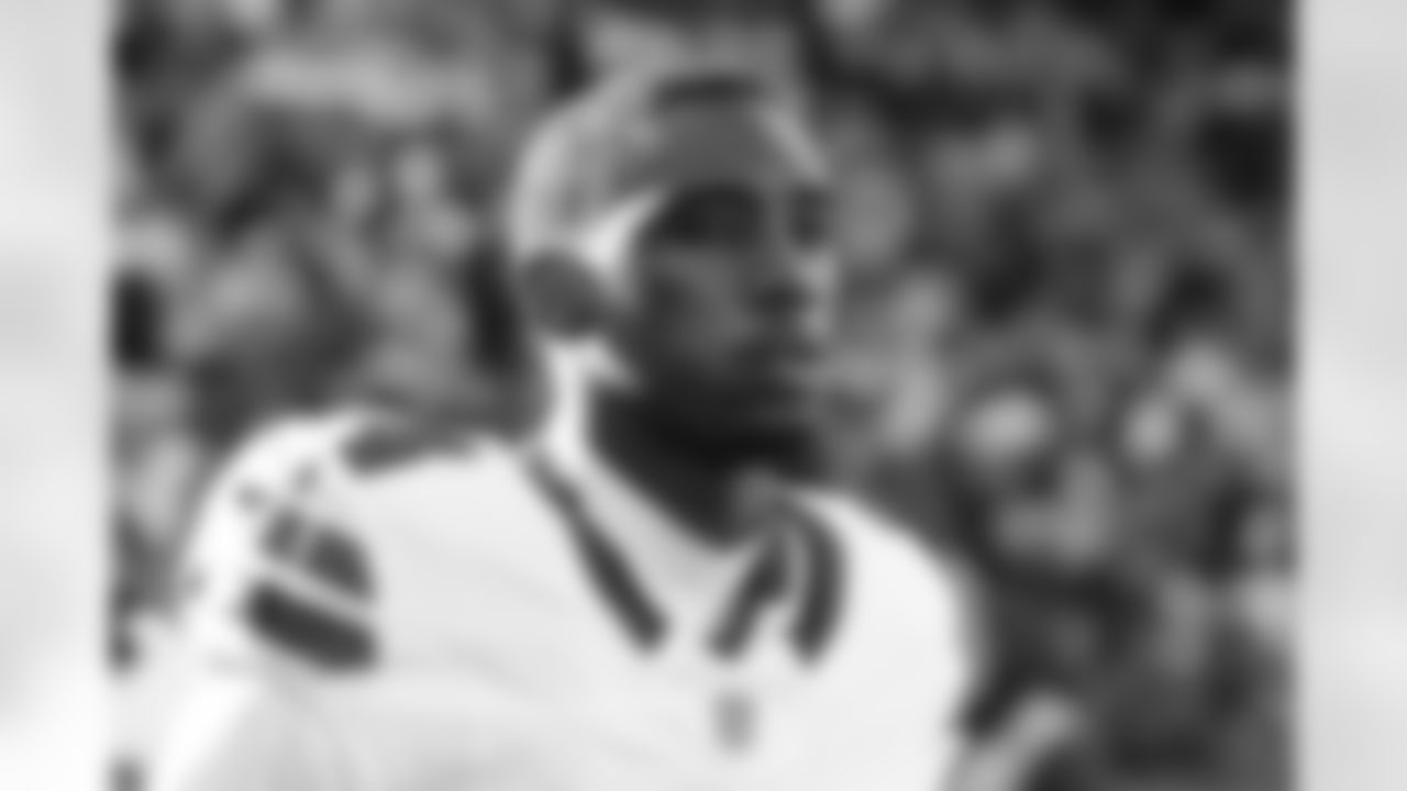 Cleveland Browns vs Buffalo Bills, Regular Season, December 21, 2025 at Huntington Bank Field.