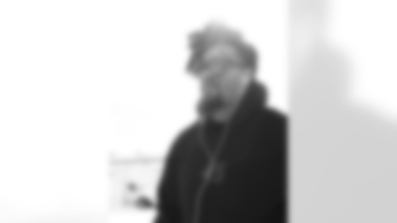 Shaq Thompson (45). Buffalo Bills travel to Denver, January 16, 2026 at Buffalo Niagara International Airport.