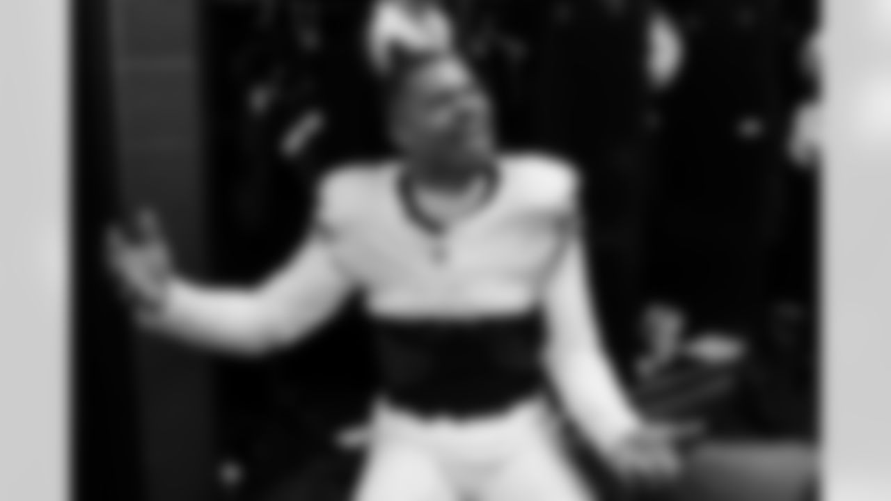 Buffalo Bills vs Tampa Bay Buccaneers, Regular Season, November 16, 2025 at Highmark Stadium.