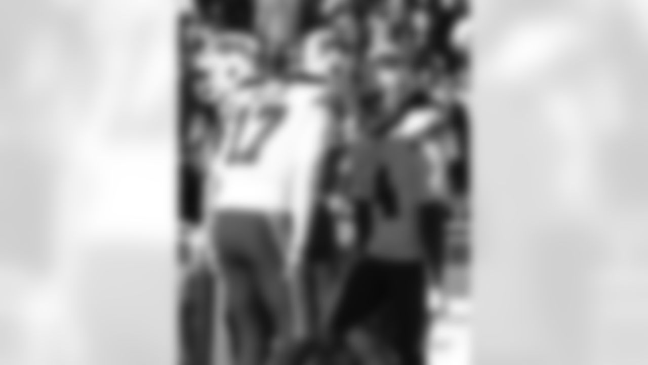 Cleveland Browns vs Buffalo Bills, Regular Season, December 21, 2025 at Huntington Bank Field.