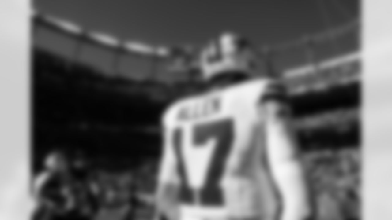 Buffalo Bills vs Denver Broncos, Divisional Game, January 17, 2026 at Empower Field at Mile High.