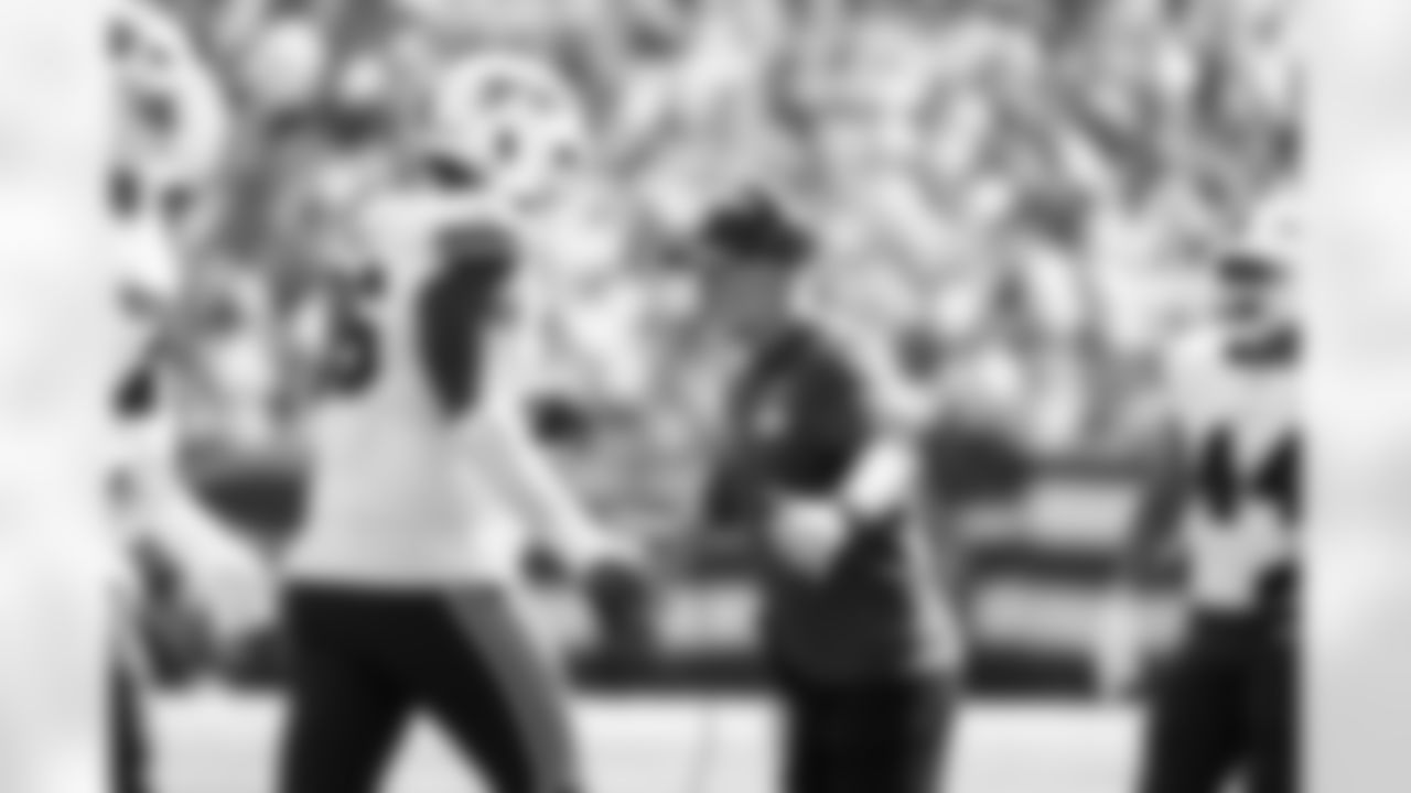 New York Jets vs Buffalo Bills, Regular Season, September 14, 2025 at Metlife Stadium.