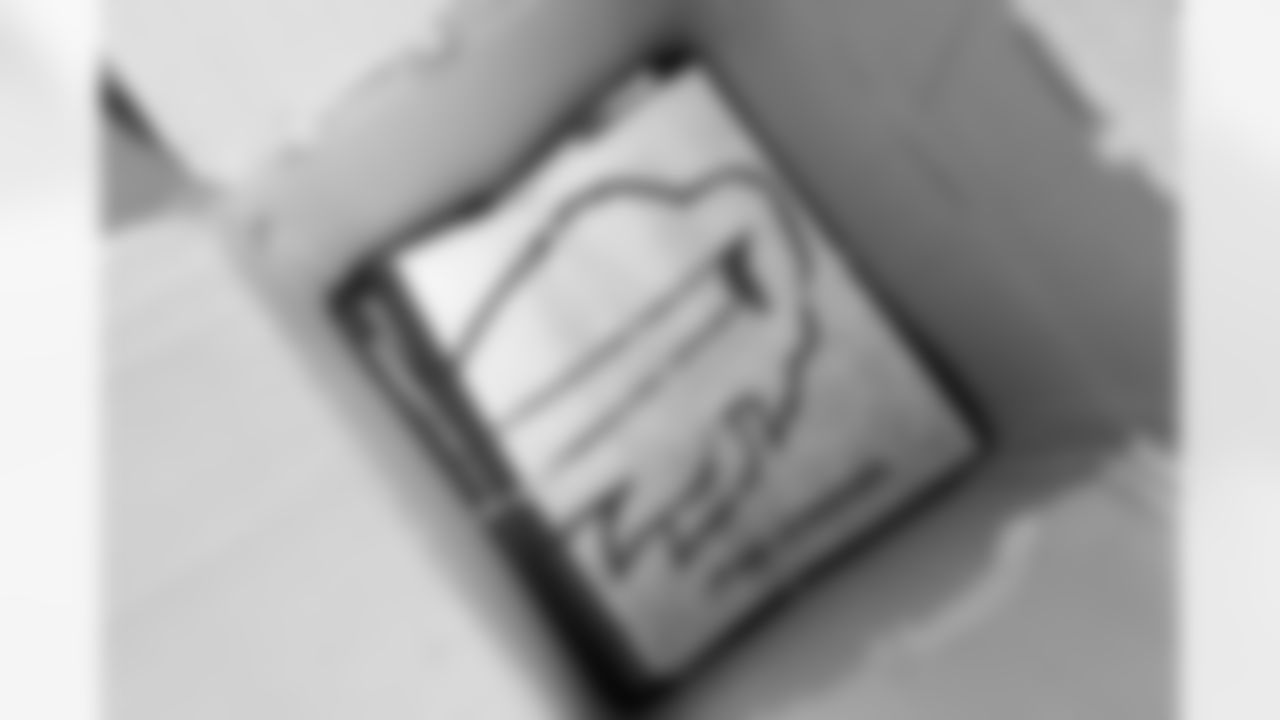 Free Mobile Food Markets, November 01, 2025 at #94 West Hertel Academy.