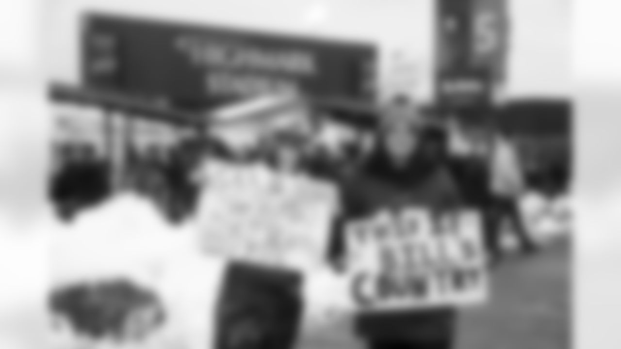 Buffalo Bills vs New York Jets, Regular Season, January 04, 2026 at Highmark Stadium.