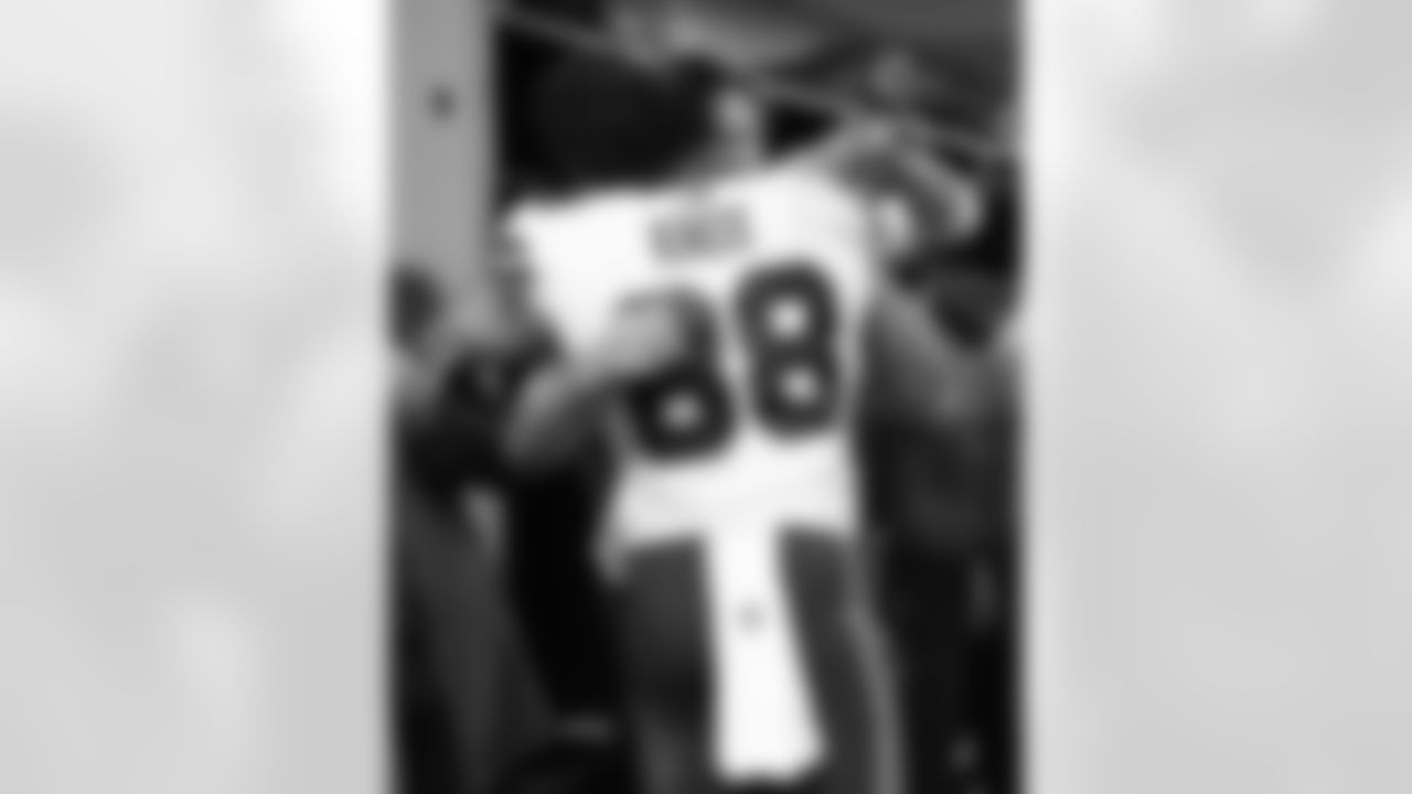 New England Patriots vs Buffalo Bills, Regular Season, December 14, 2025 at Gillette Stadium.