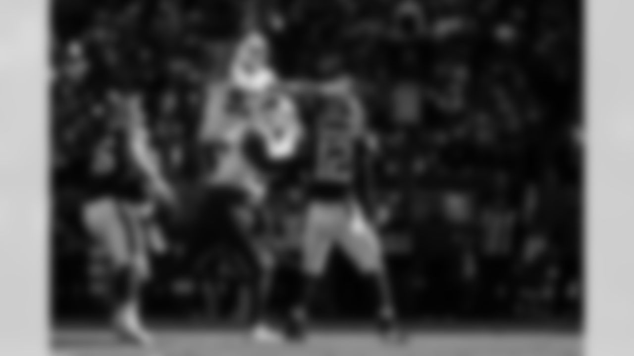 Cleveland Browns vs Buffalo Bills, Regular Season, December 21, 2025 at Huntington Bank Field.